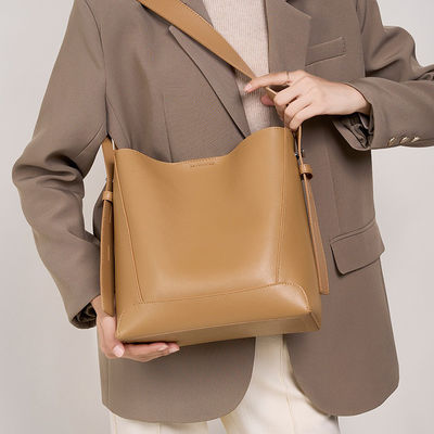 GENUINE LEATHER Women's Bucket Bag 2024 Designer Handbags with Single Handle Tote Bag