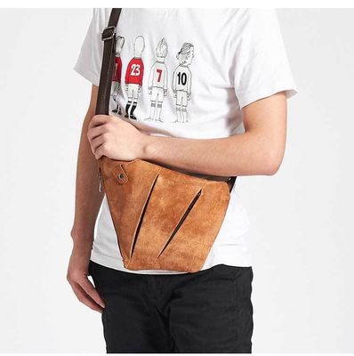 None Pattern Type Genuine Leather Minibook Crazy Horse Leather Messenger Bag for Man